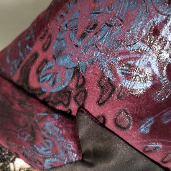 Gorgeous Velvet blazer L - Picture 2 of 16